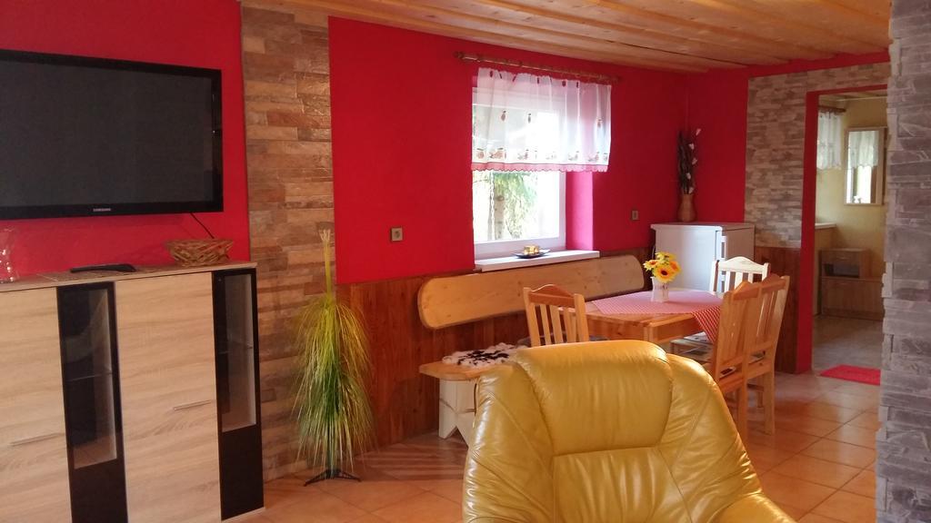 Liptovská Chata pri potoku Liptovský Mikuláš Exterior foto